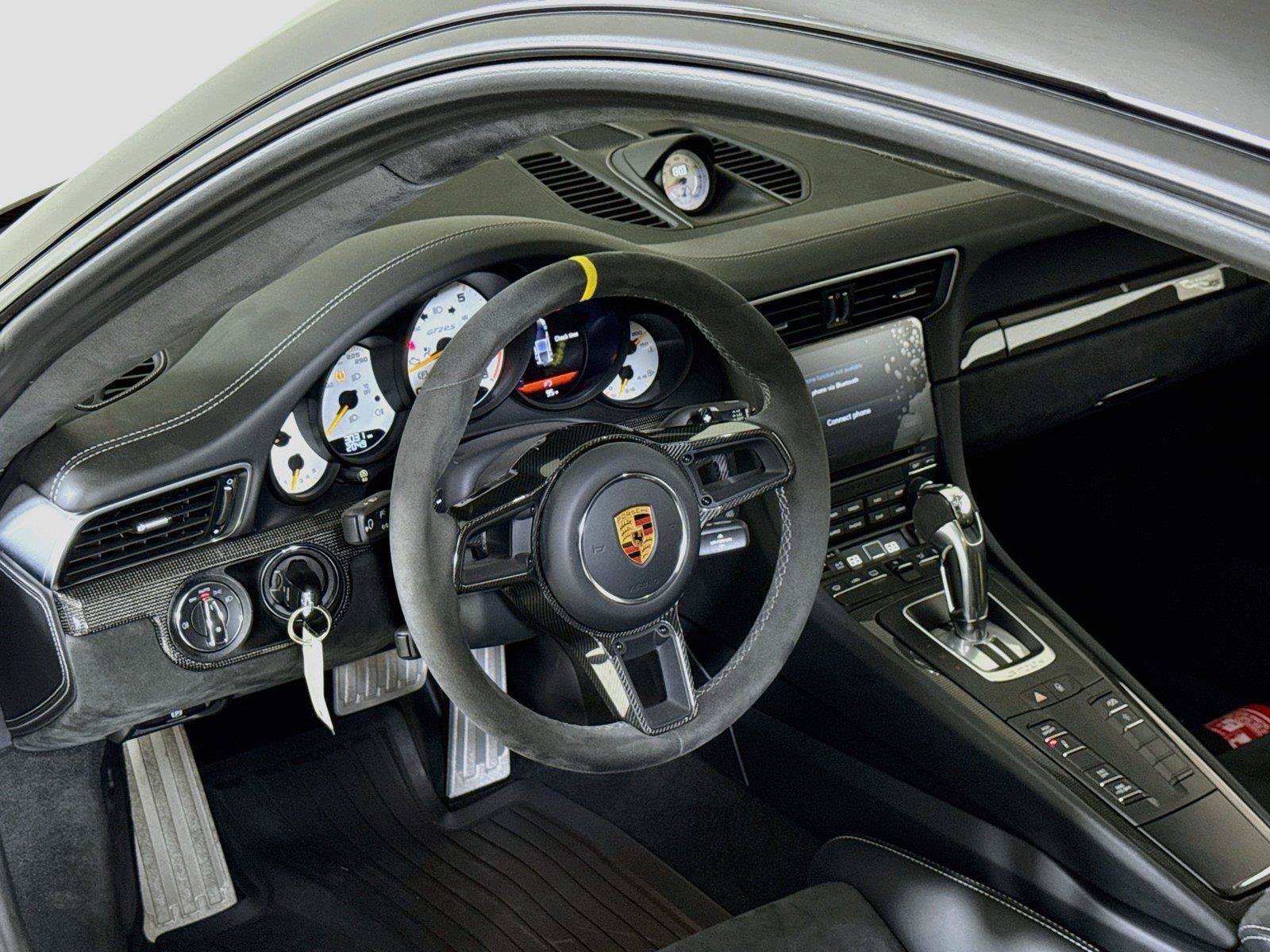Used 2018 Porsche 911 GT2 RS RWD image 15