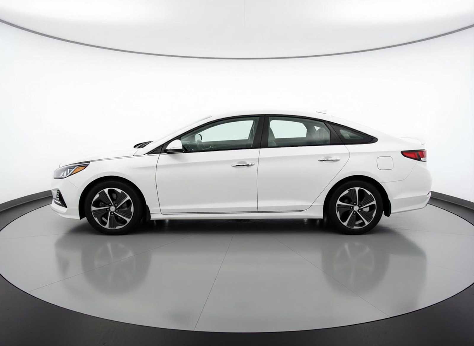 Used 2019 Hyundai Sonata Limited image 6
