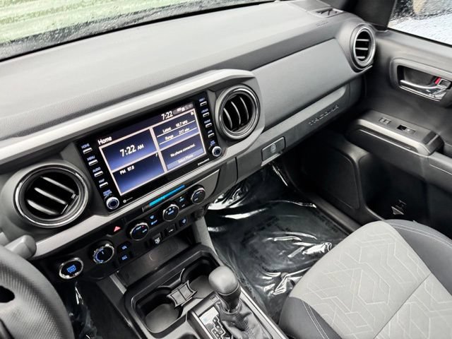 Used 2021 Toyota Tacoma TRD Sport AWD/4WD image 22