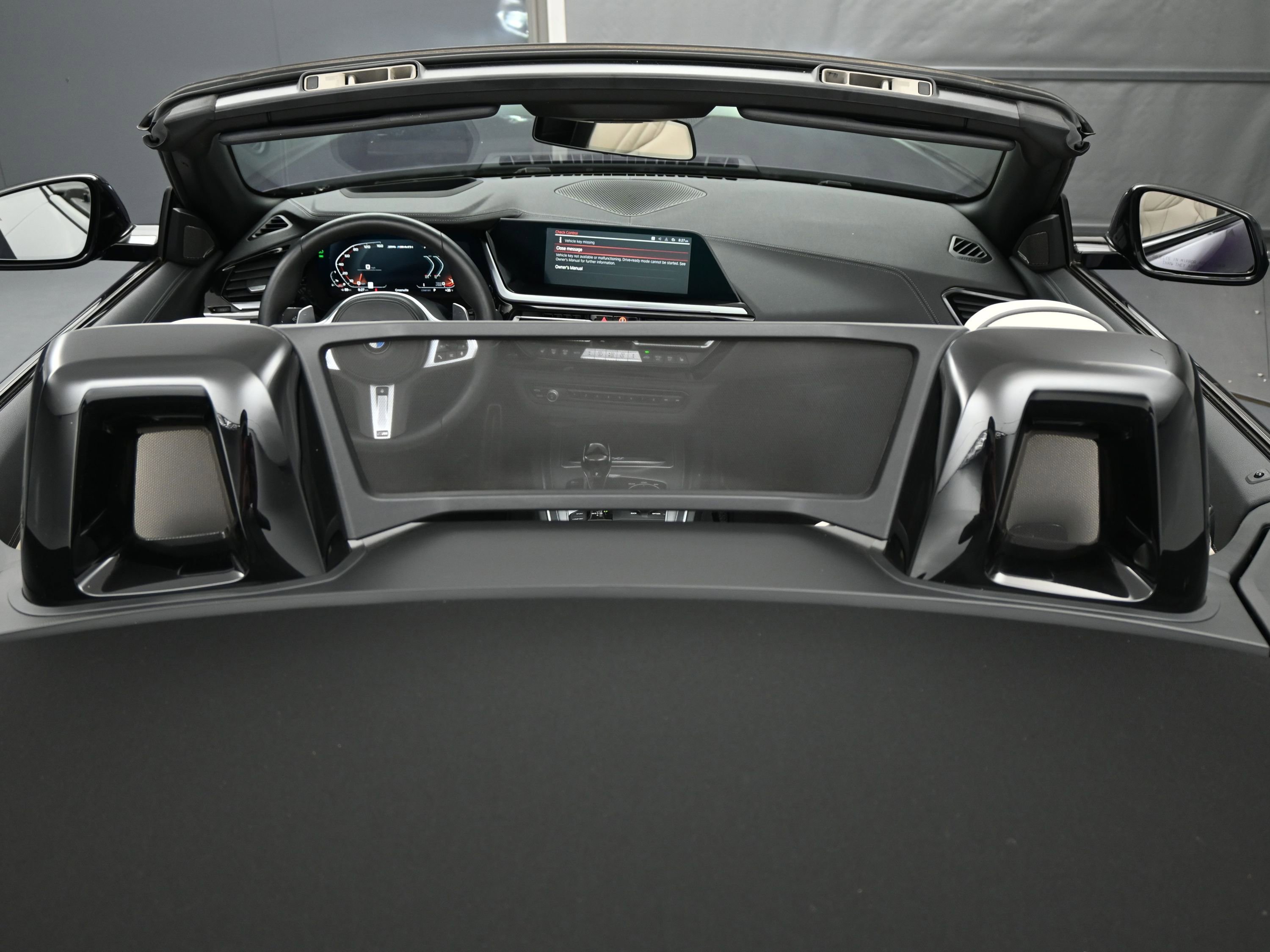 Used 2023 BMW Z4 M40i w/ Premium Package image 10