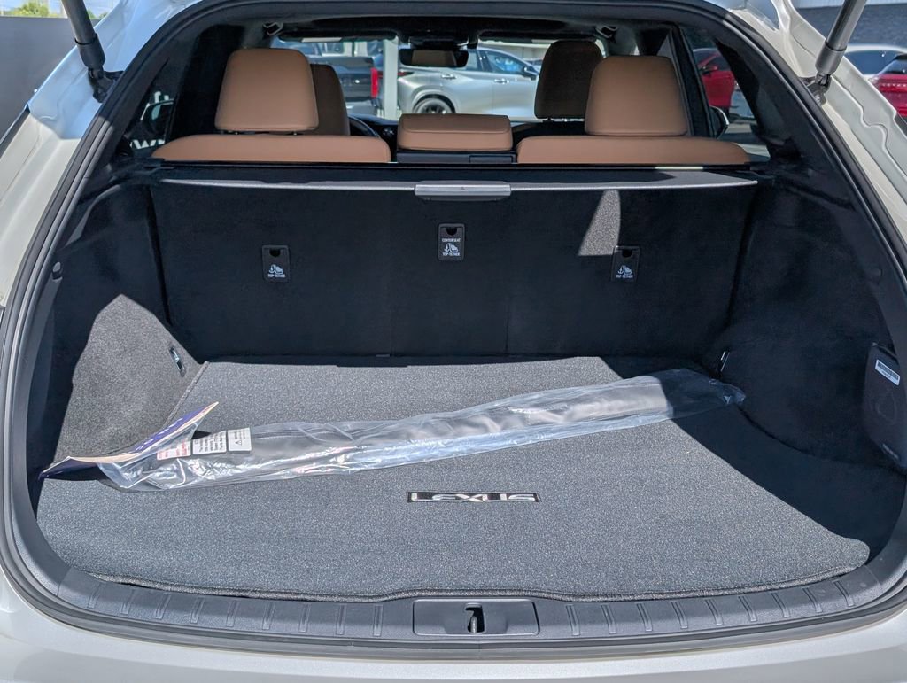 Used 2025 Lexus RX 350 Premium w/ Accessory Package (Z1) FWD image 16