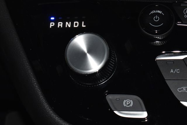 New 2026 Chrysler Pacifica Select image 18