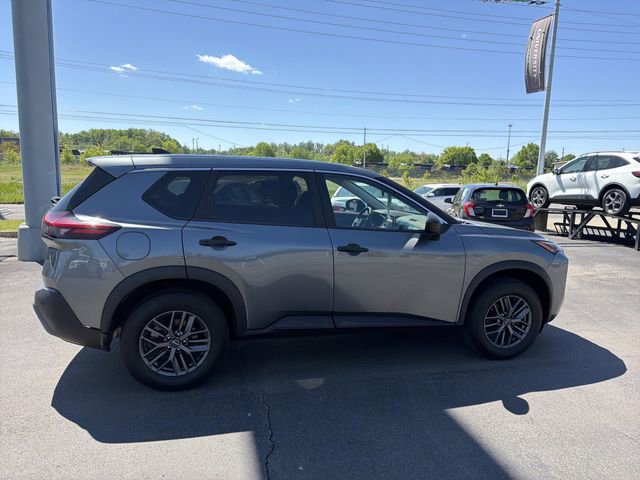 Used 2023 Nissan Rogue S FWD image 3