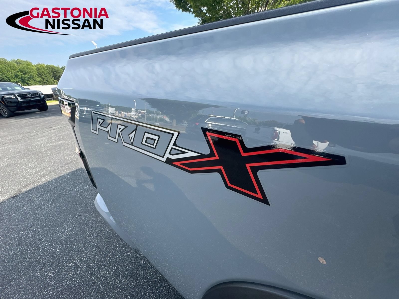 Used 2025 Nissan Frontier Pro-X RWD image 40
