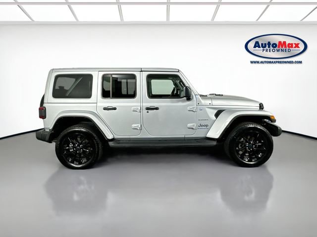 Used 2024 Jeep Wrangler Unlimited Sahara w/ Technology Group image 9