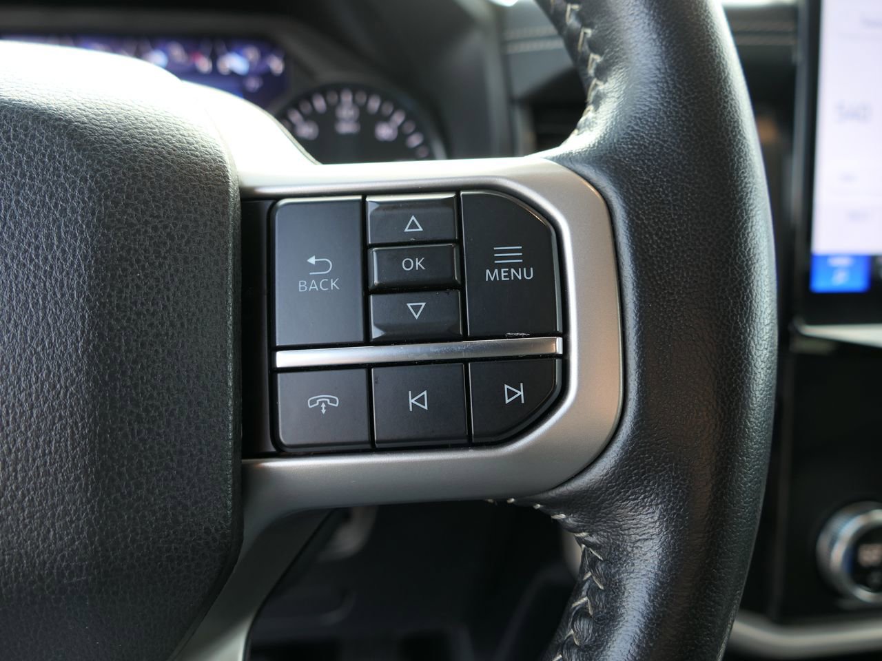 Used 2024 Ford Expedition XLT image 21