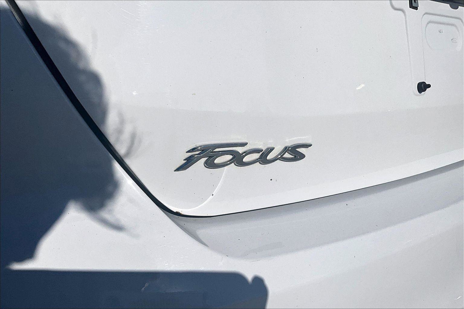 Used 2018 Ford Focus ST FWD image 9