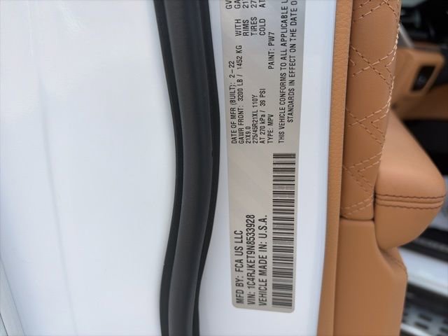 Used 2022 Jeep Grand Cherokee L Summit image 26