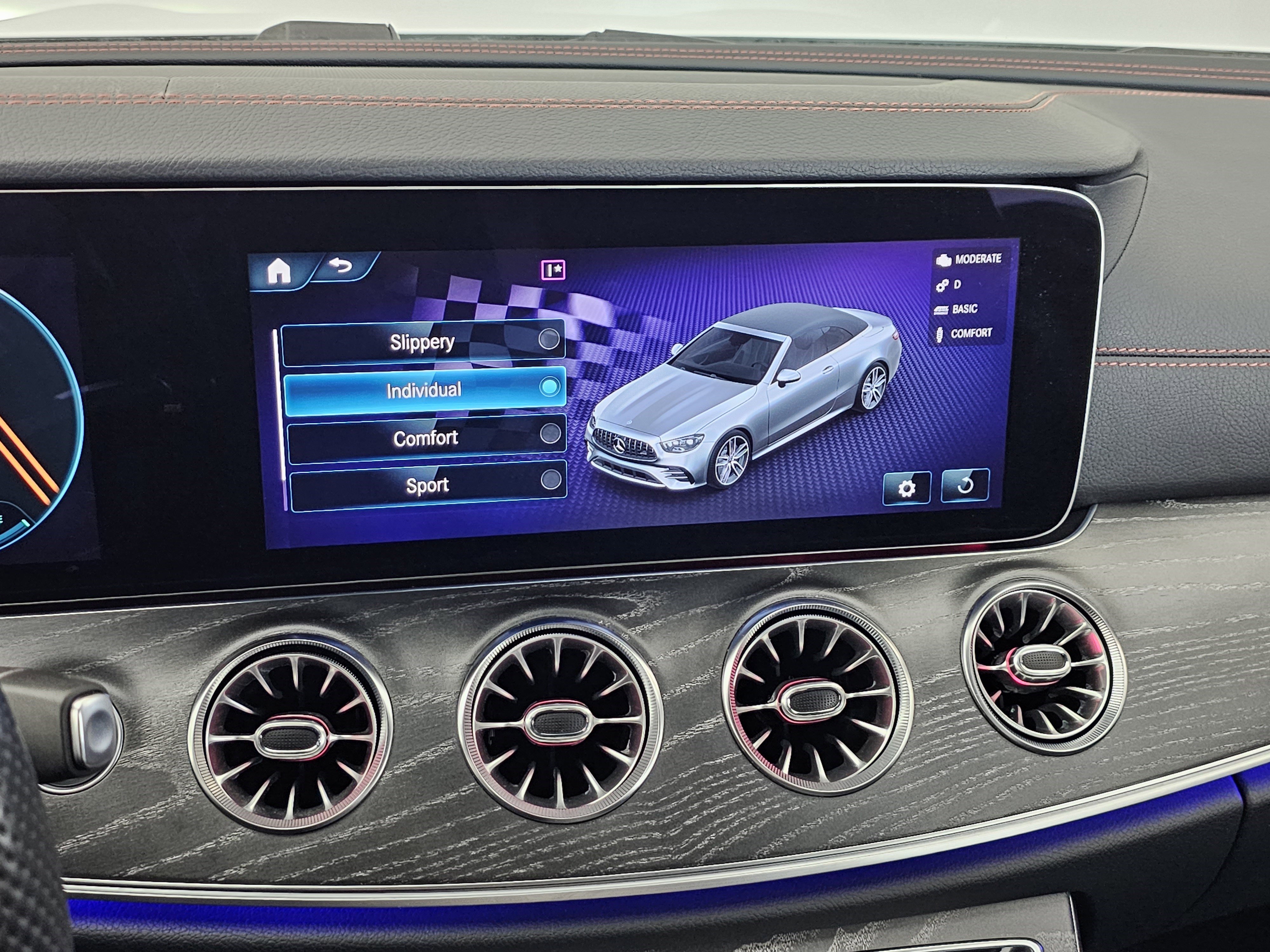 Certified 2022 Mercedes-Benz E 53 AMG 4MATIC Cabriolet image 29