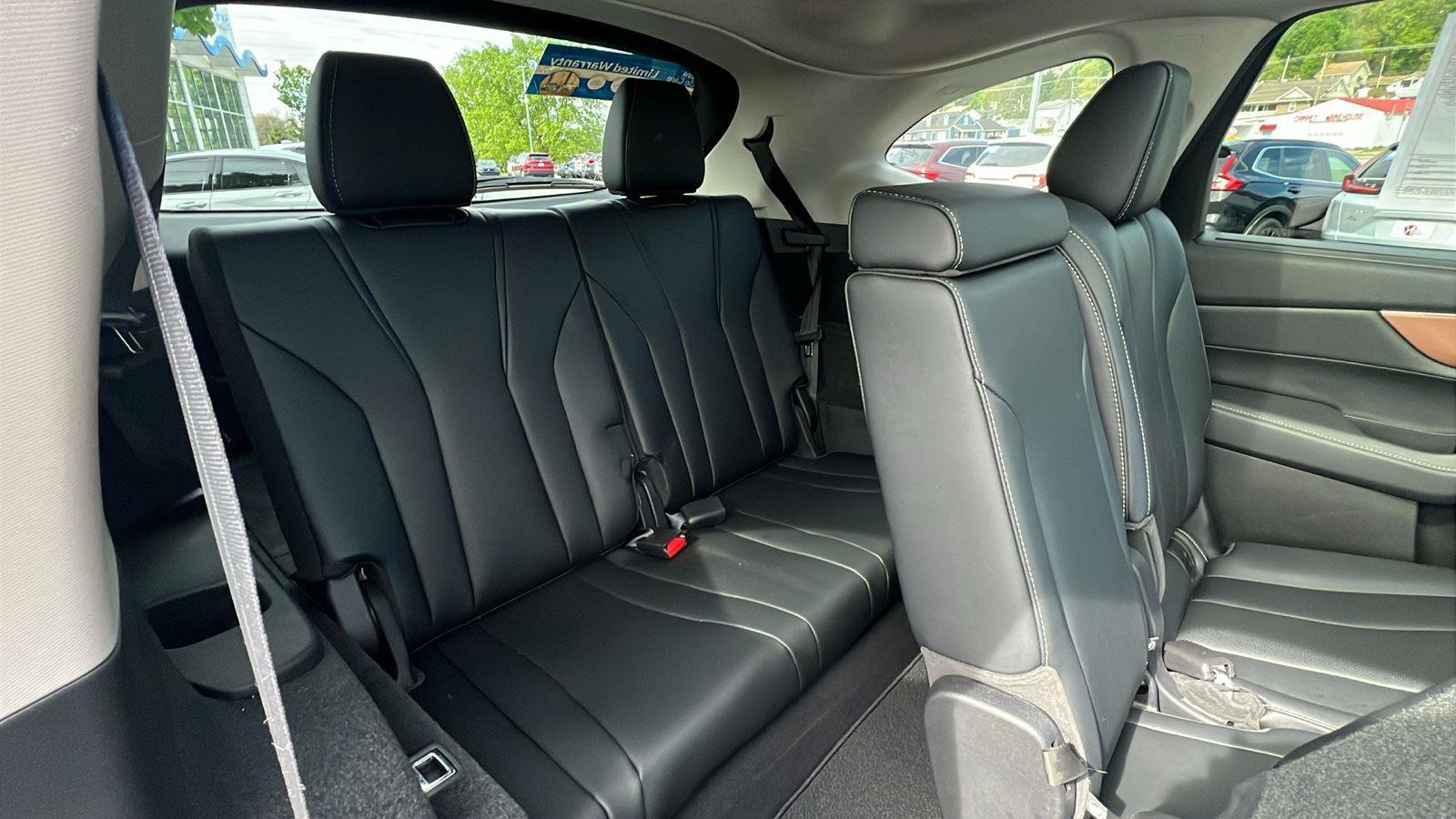 Used 2022 Acura MDX SH-AWD w/ Technology Package image 16