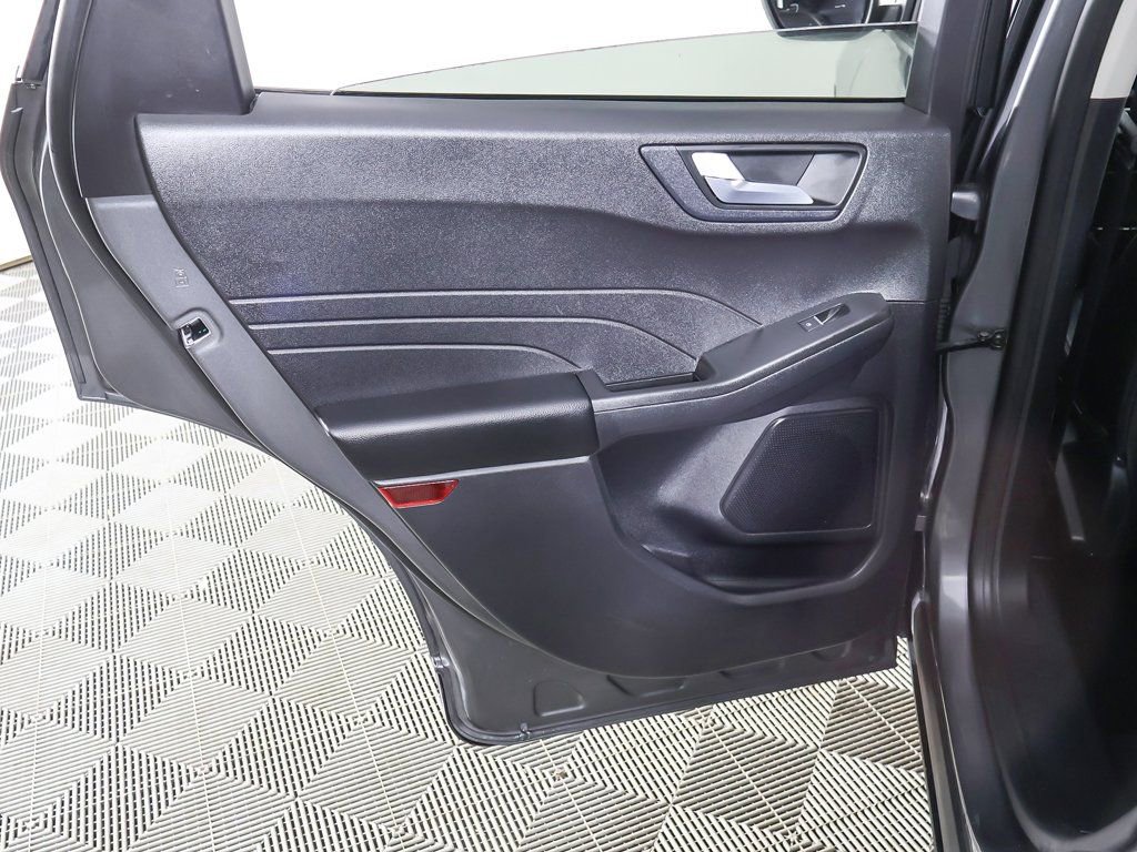 Used 2022 Ford Escape SEL image 22