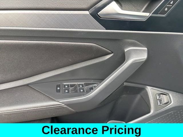 Used 2024 Volkswagen Jetta SE image 13