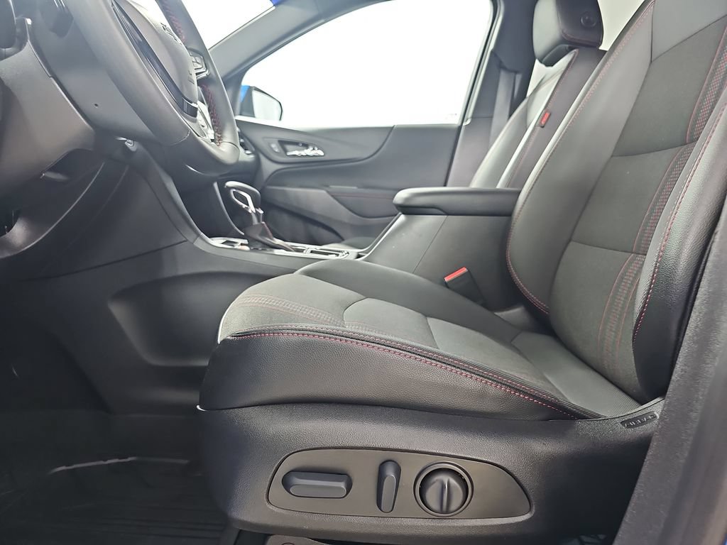 Certified 2024 Chevrolet Equinox RS AWD/4WD image 34