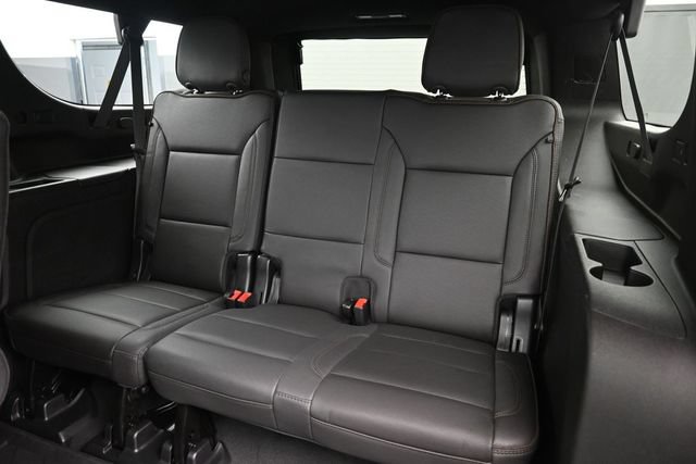 Used 2023 Chevrolet Suburban High Country w/ Advanced Technology Package AWD/4WD image 24