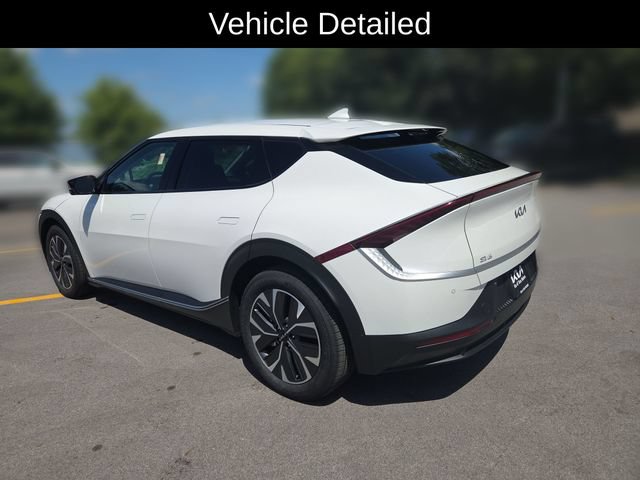 Certified 2024 Kia EV6 Light AWD/4WD image 3