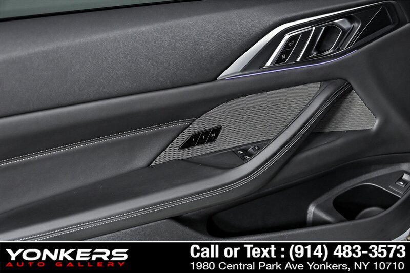 Used 2023 BMW M4 xDrive Competition AWD/4WD image 9