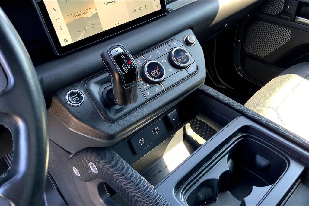 Used 2021 Land Rover Defender 110 X-Dynamic HSE AWD/4WD image 18