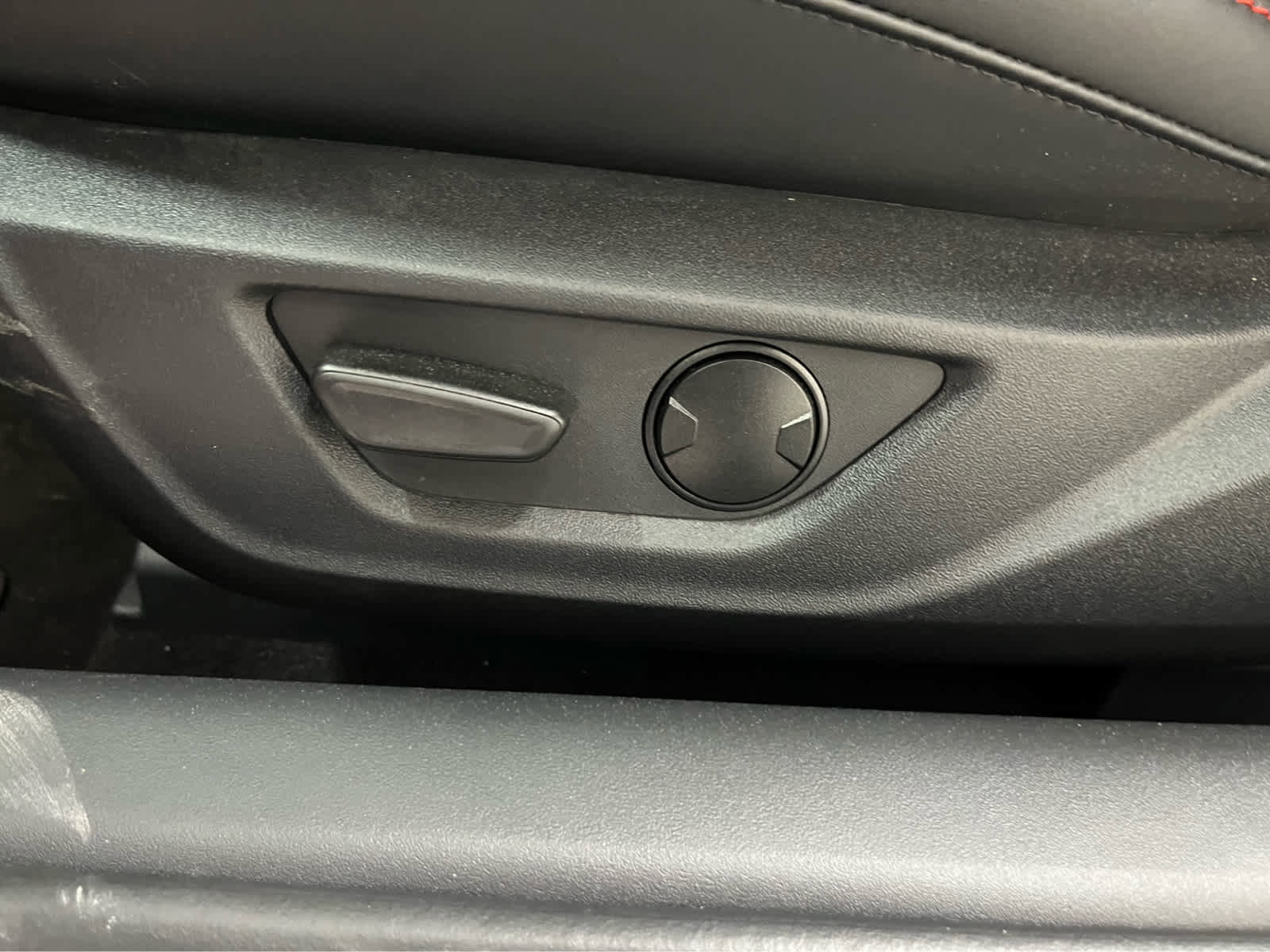 Used 2025 Ford Mustang GT Premium image 15