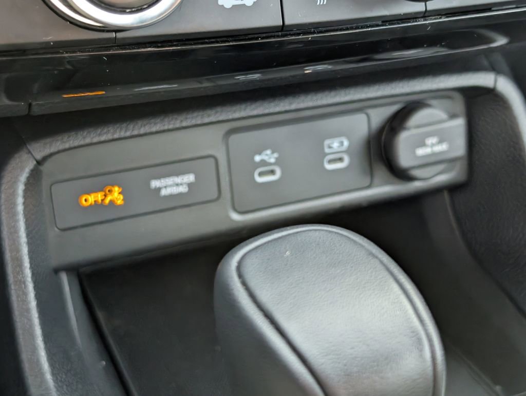 Certified 2025 Honda Civic Sport image 19