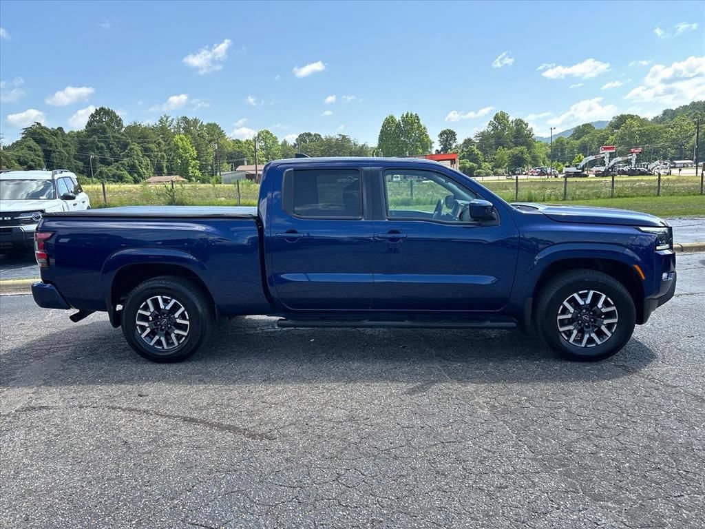 Used 2022 Nissan Frontier SV AWD/4WD image 9