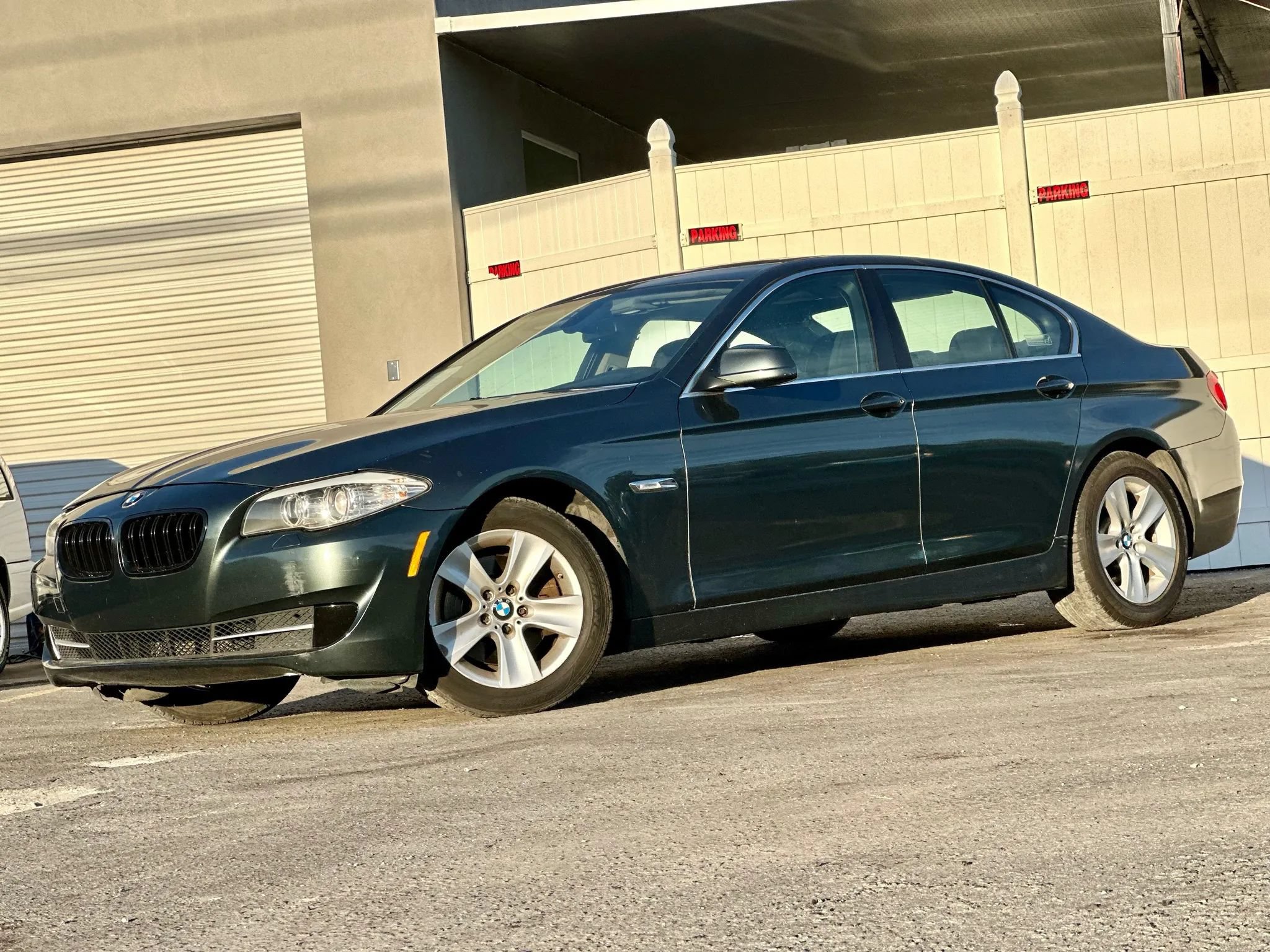 Used 2011 BMW 528i Sedan RWD image 6