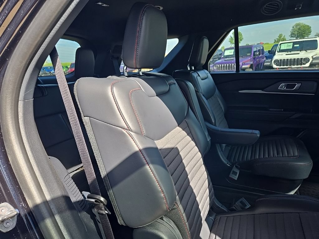 Used 2025 Ford Explorer ST-Line AWD/4WD image 80