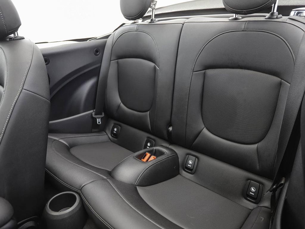 Used 2024 MINI Cooper Convertible image 20