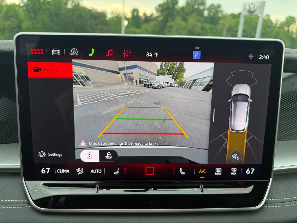 New 2026 Volkswagen Tiguan SE R-Line FWD image 19