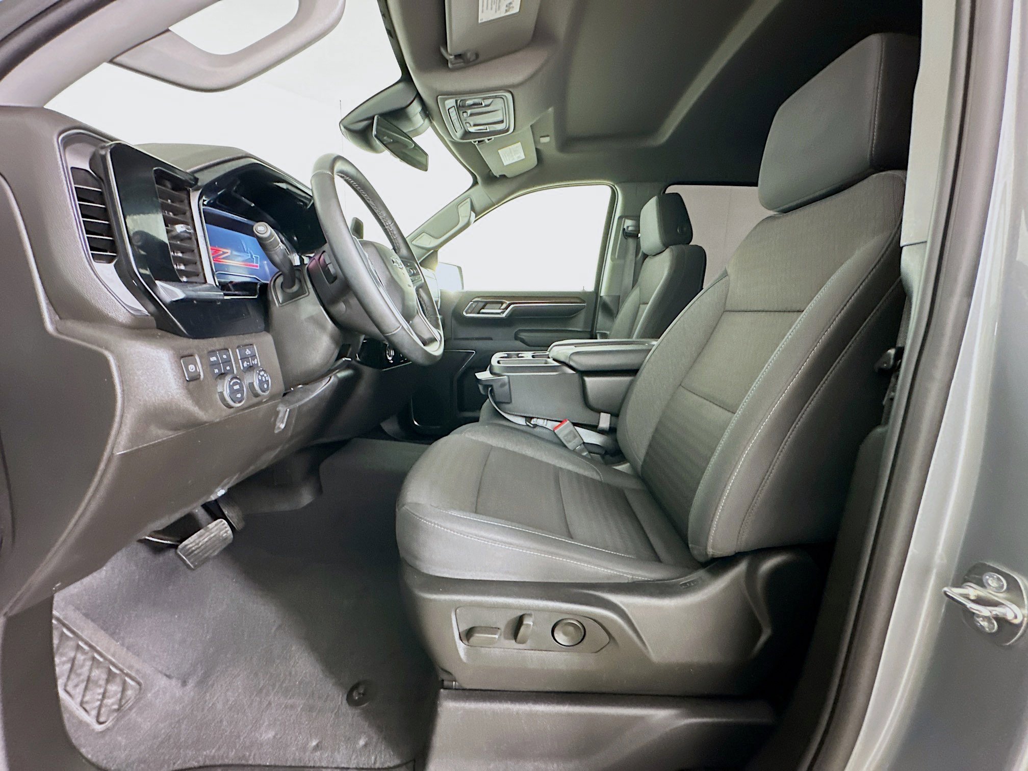 Used 2024 Chevrolet Silverado 1500 RST image 13