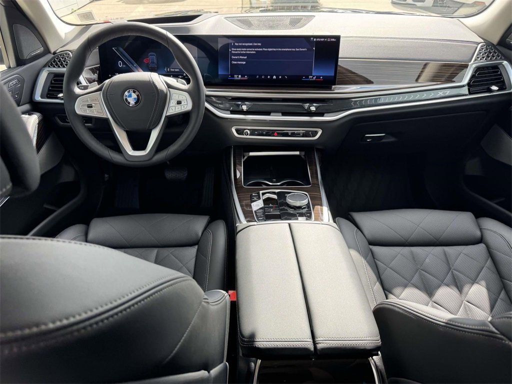 Certified 2025 BMW X7 xDrive40i w/ Premium Package image 12