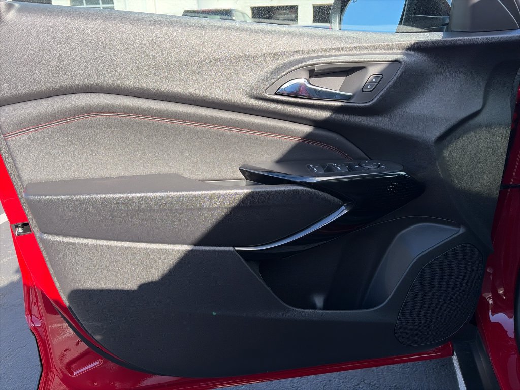 New 2026 Chevrolet Trax RS w/ Sunroof Package FWD image 16