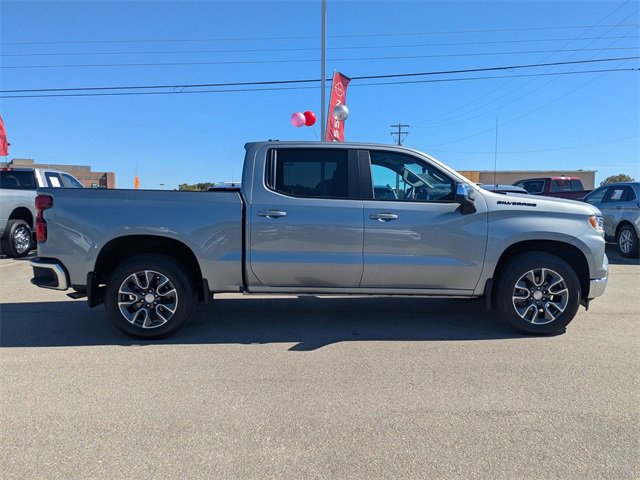 Used 2024 Chevrolet Silverado 1500 LT w/ Protection Package image 2