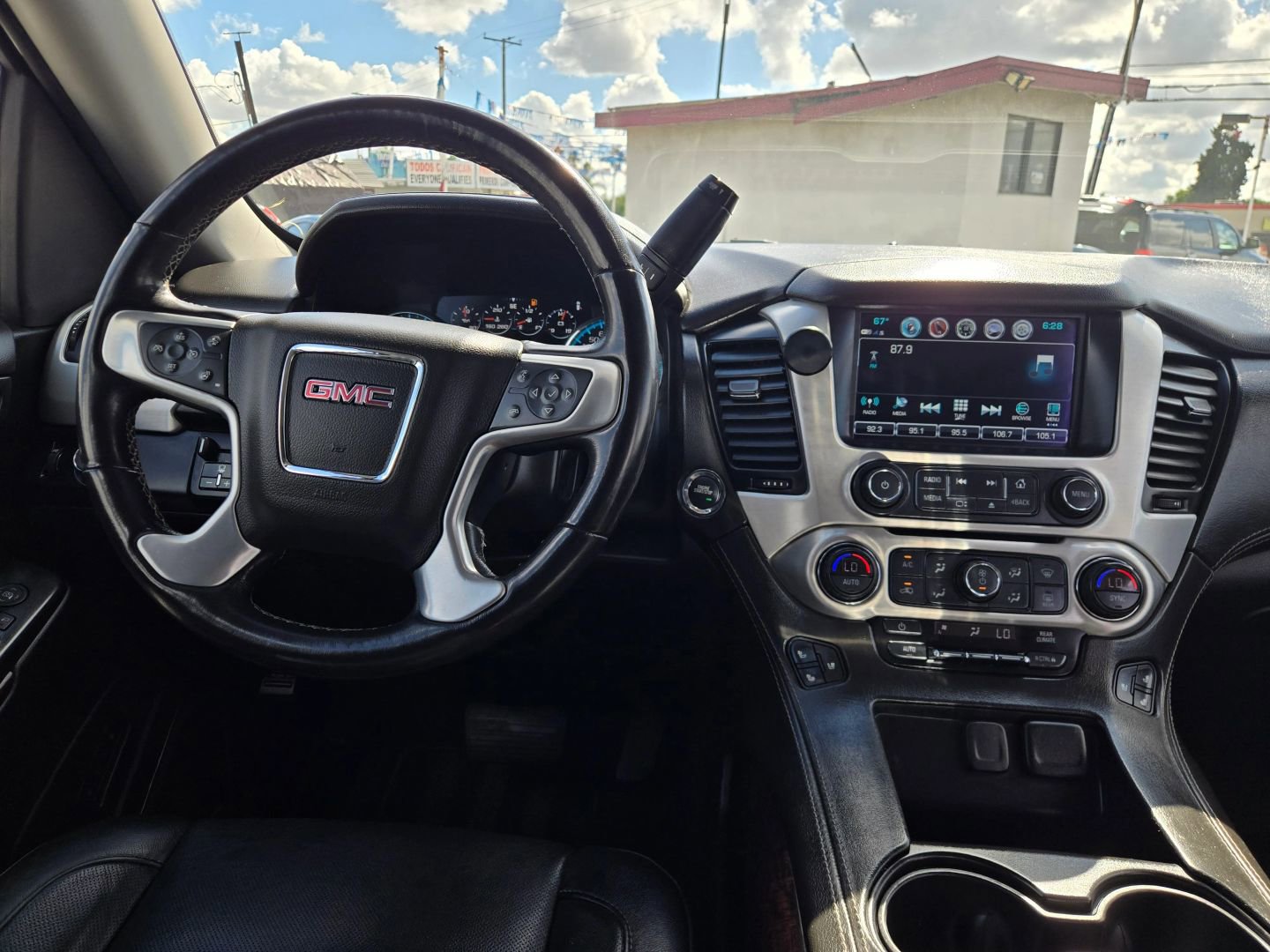 Used 2019 GMC Yukon SLT w/ Graphite Performance Edition image 22