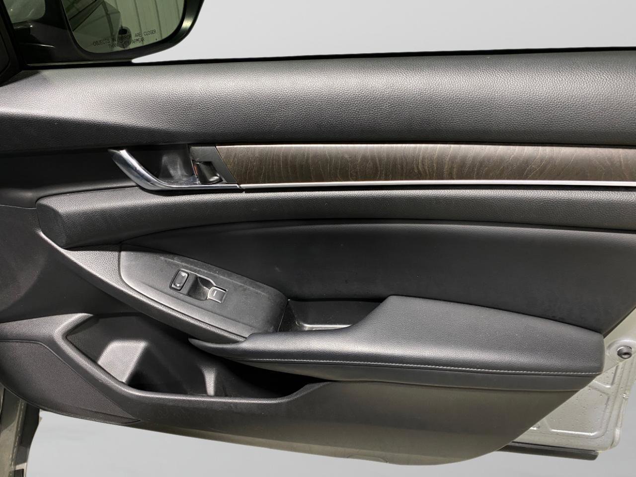 Used 2018 Honda Accord EX-L image 21