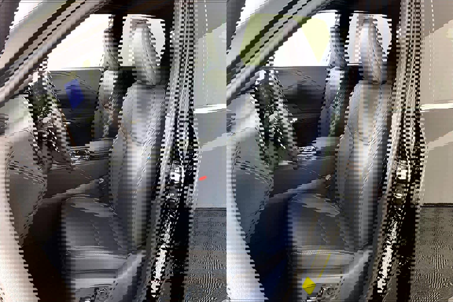 Used 2024 Lexus RX 350h image 7