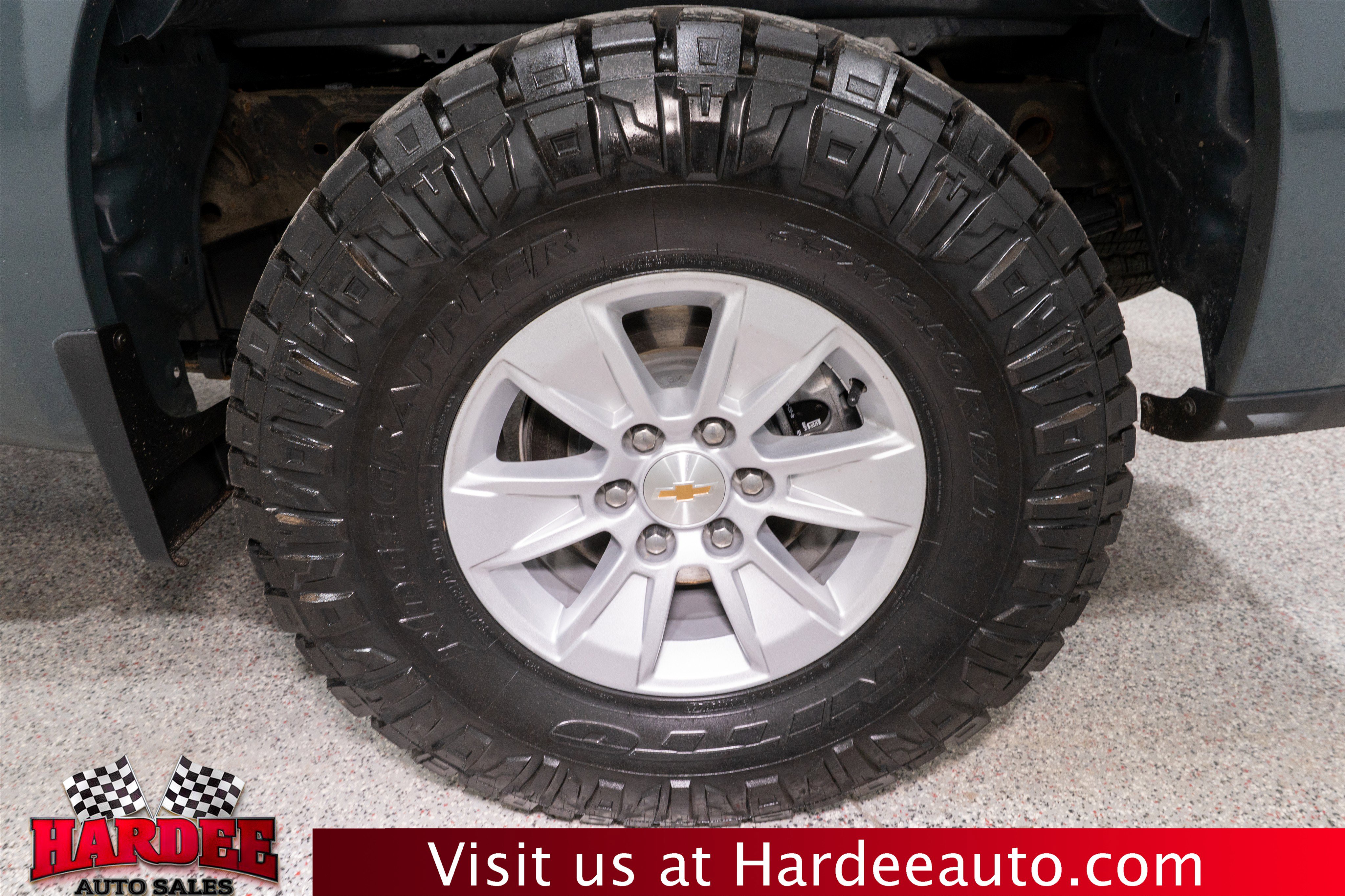 Used 2025 Chevrolet Silverado 1500 LT image 10