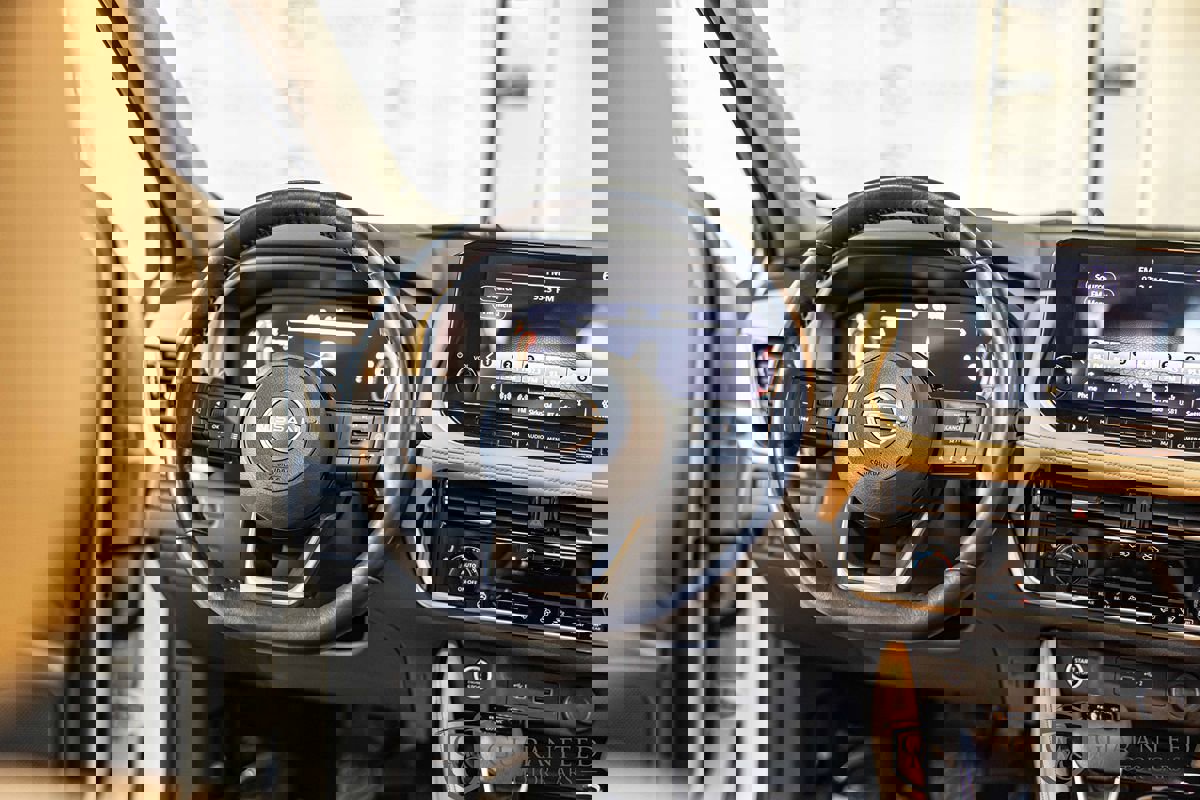 Used 2022 Nissan Rogue Platinum w/ Head-Up Display Package image 37