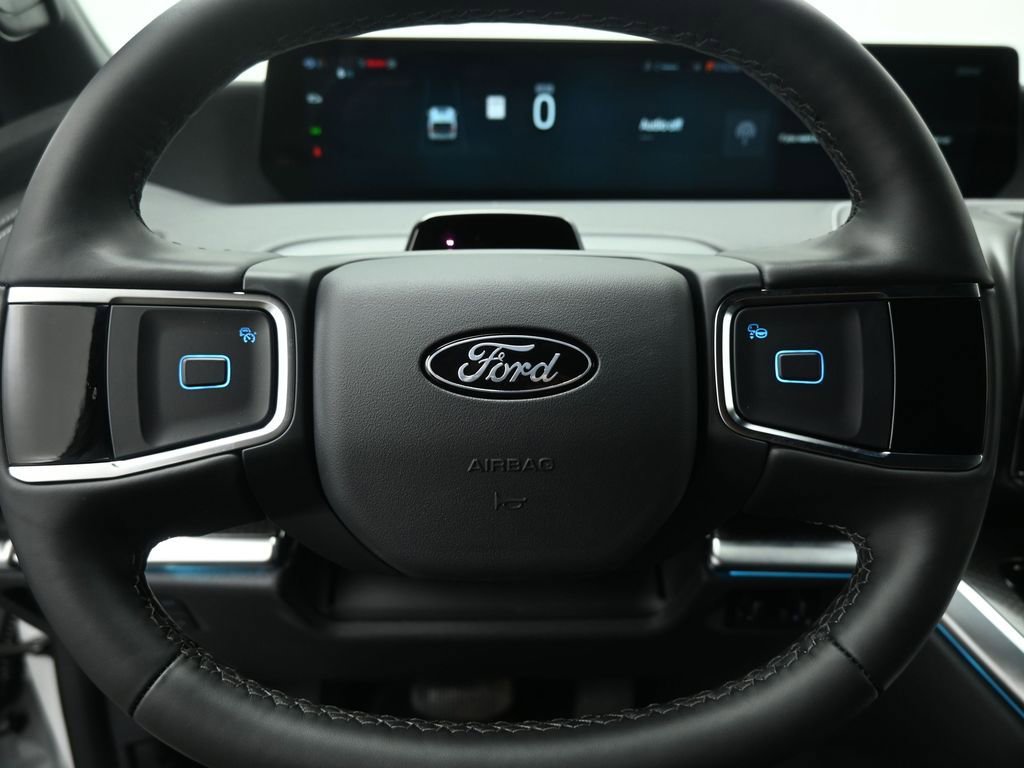 New 2026 Ford Expedition Platinum image 12