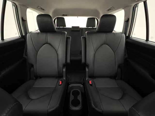 Used 2024 Toyota Grand Highlander AWD image 18