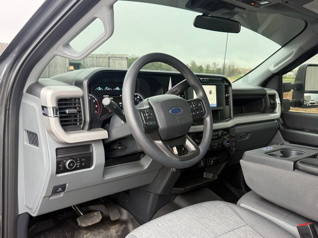 Used 2026 Ford F250 XL w/ STX Appearance Package image 5