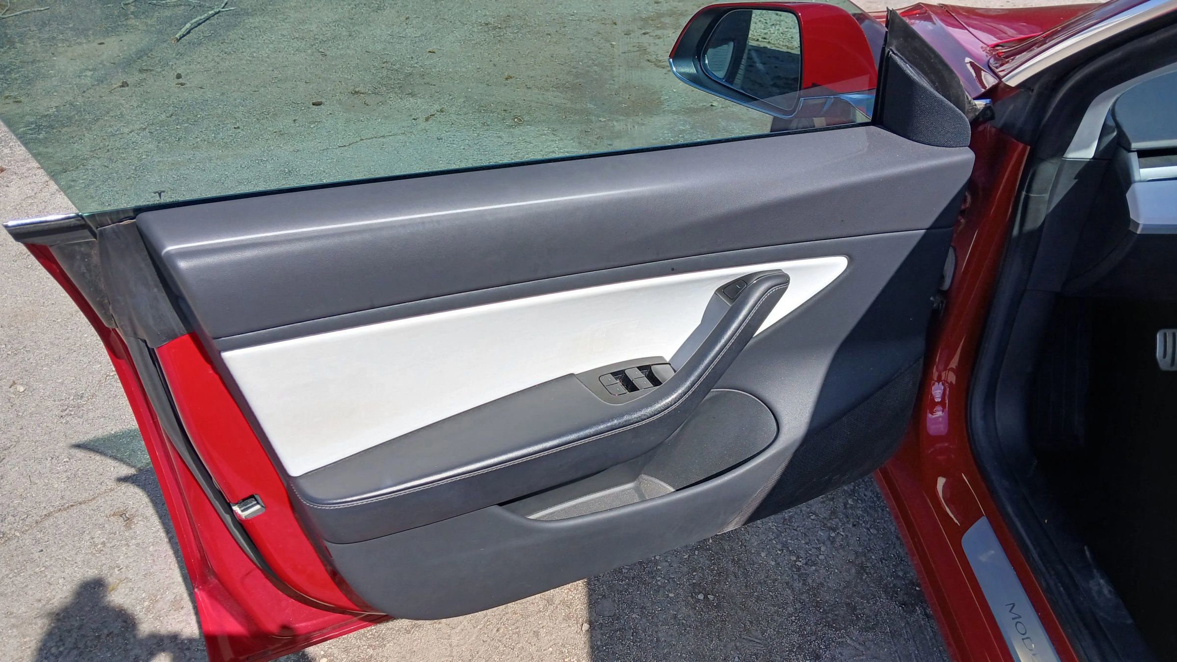 Used 2018 Tesla Model 3 Long Range AWD/4WD image 14