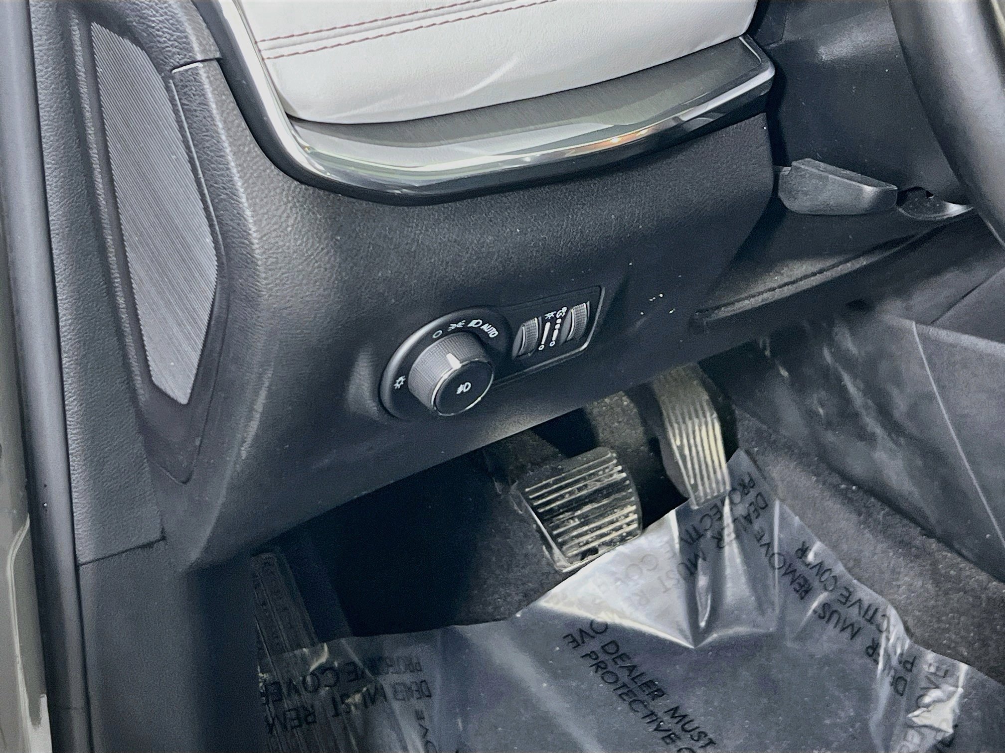 Used 2022 Jeep Compass Limited w/ Sun and Sound Group AWD/4WD image 10