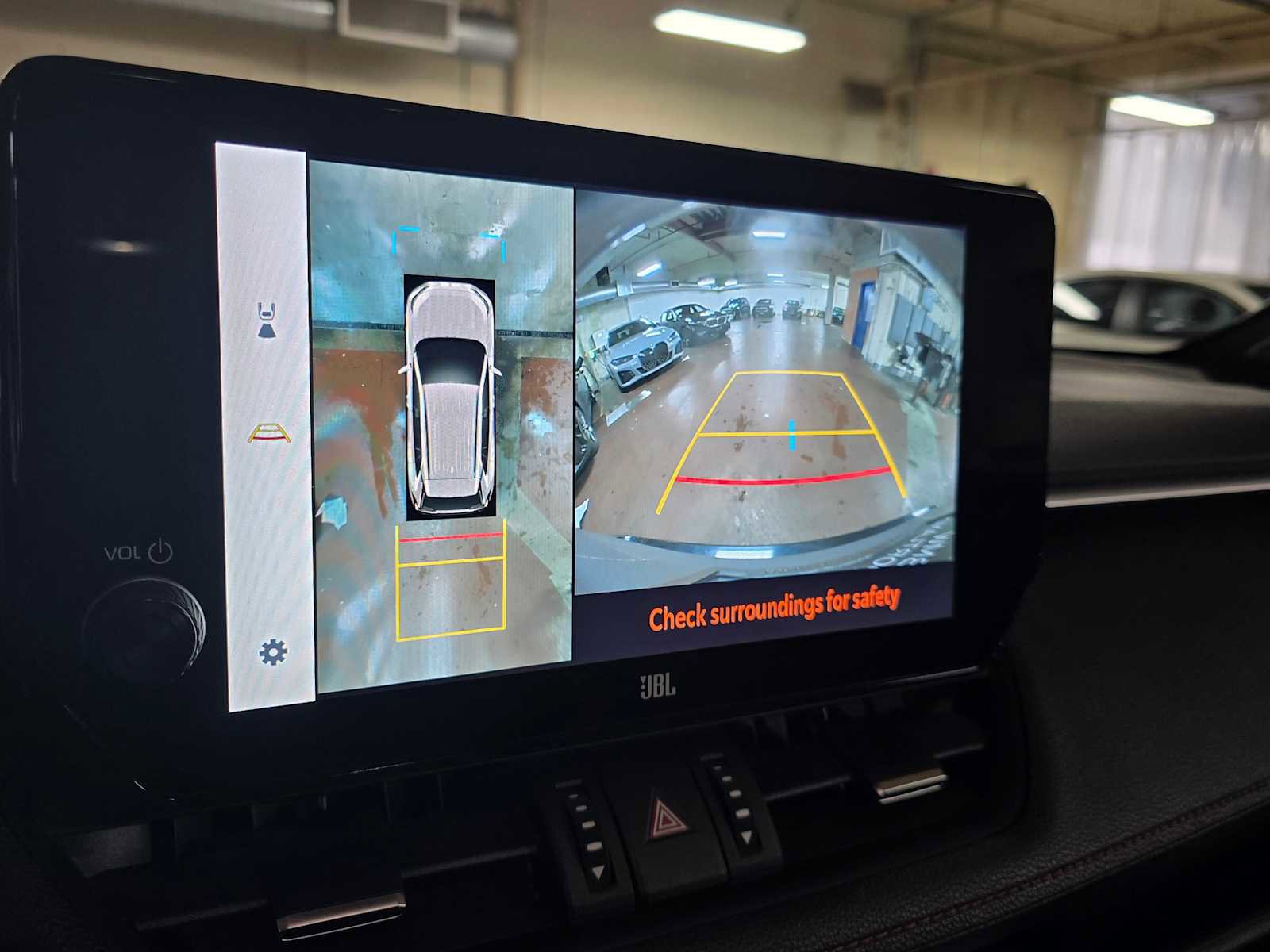 Used 2024 Toyota RAV4 XSE w/ Premium Package image 31