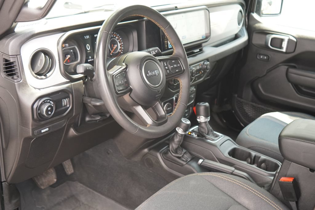 Used 2024 Jeep Gladiator Sport AWD/4WD image 13