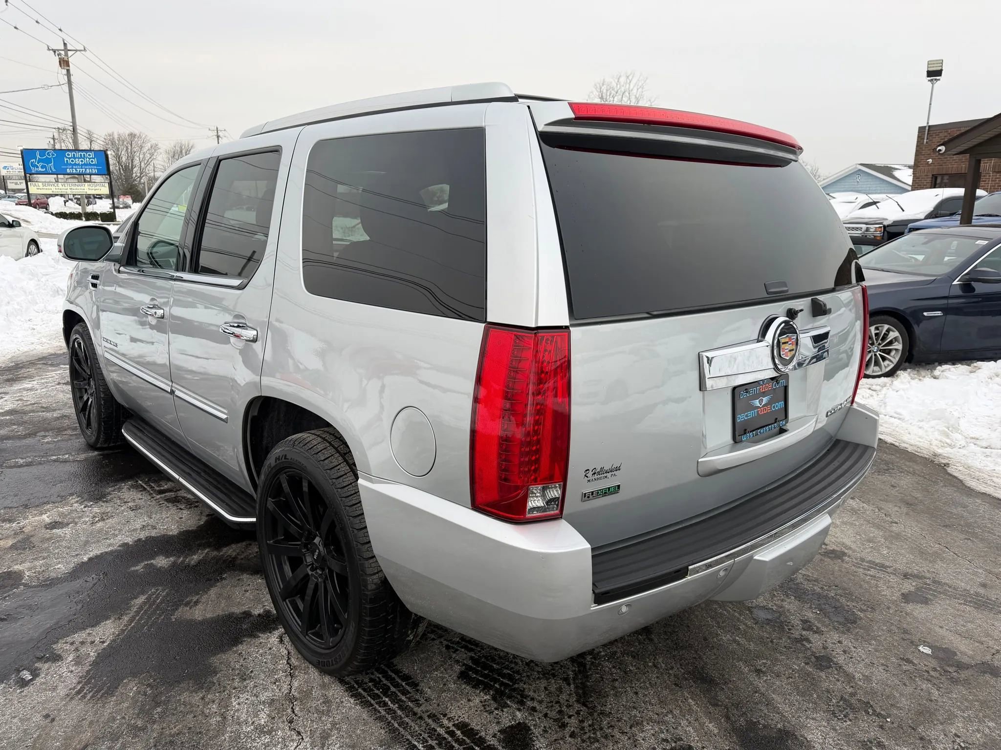 Used 2012 Cadillac Escalade Luxury image 5