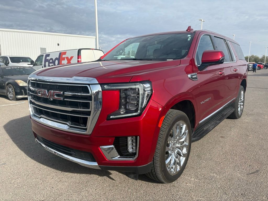 Used 2024 GMC Yukon XL SLT w/ SLT Luxury Package image 1
