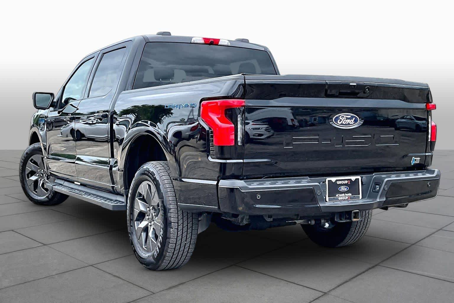Used 2025 Ford F150 Lightning Flash AWD/4WD image 14