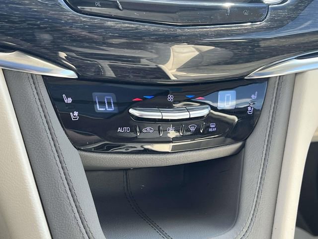 Certified 2023 Cadillac XT6 Premium Luxury image 22