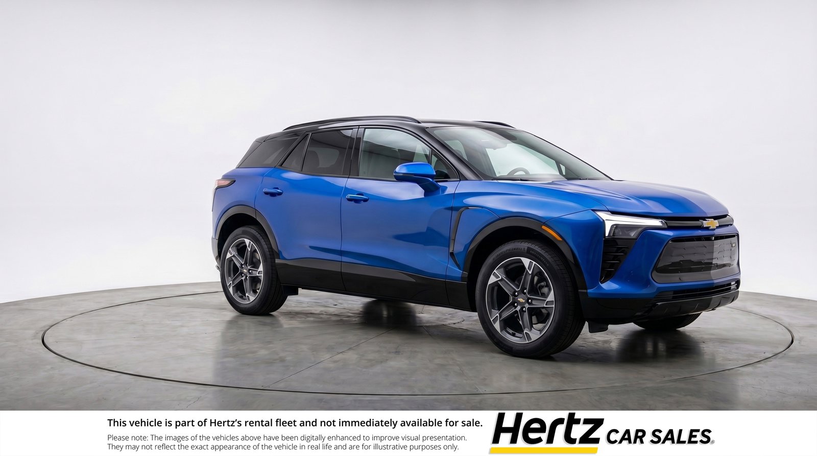 Used 2025 Chevrolet Blazer LT FWD image 1