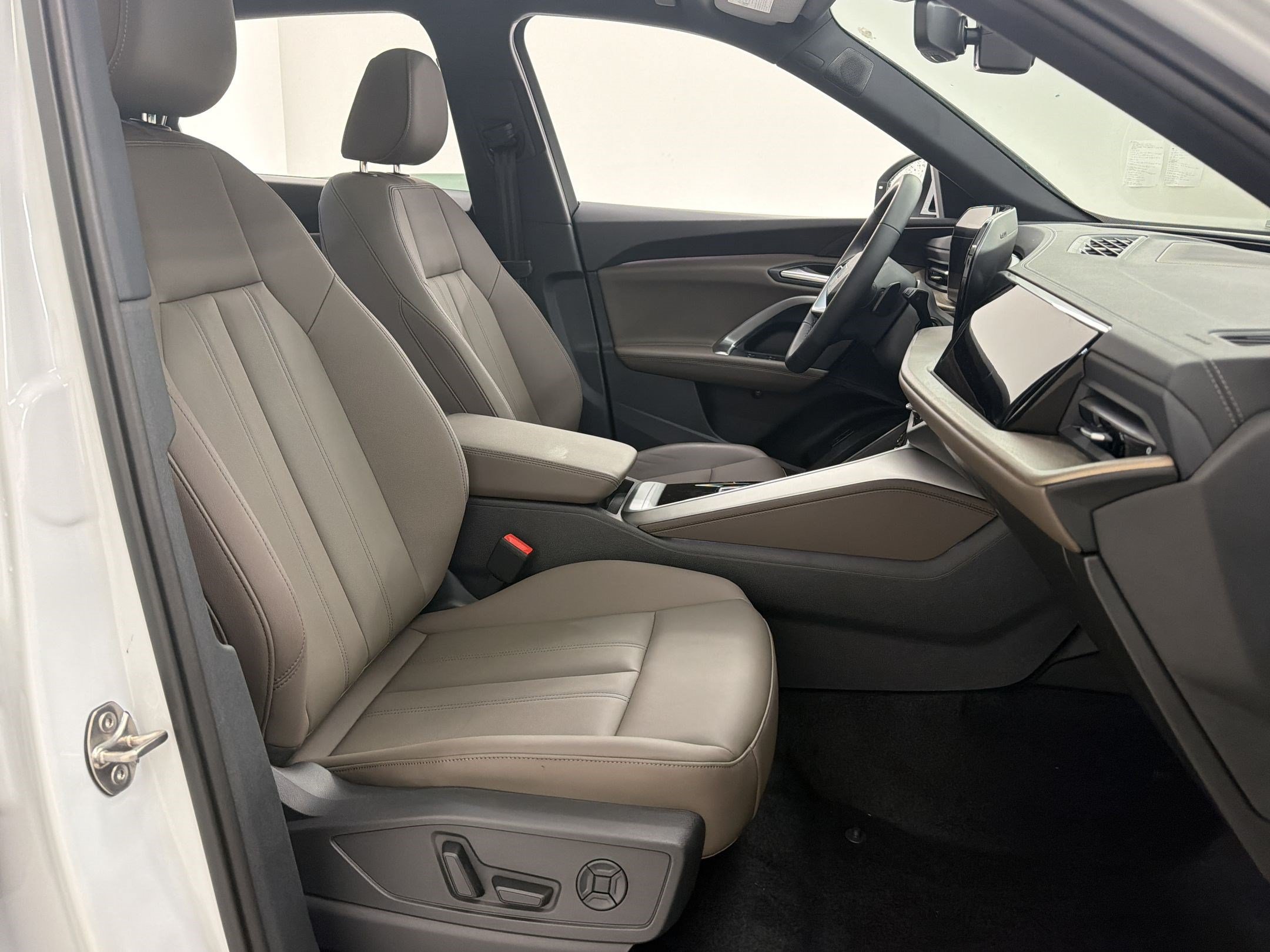 New 2026 Audi Q5 Premium Plus AWD/4WD image 24